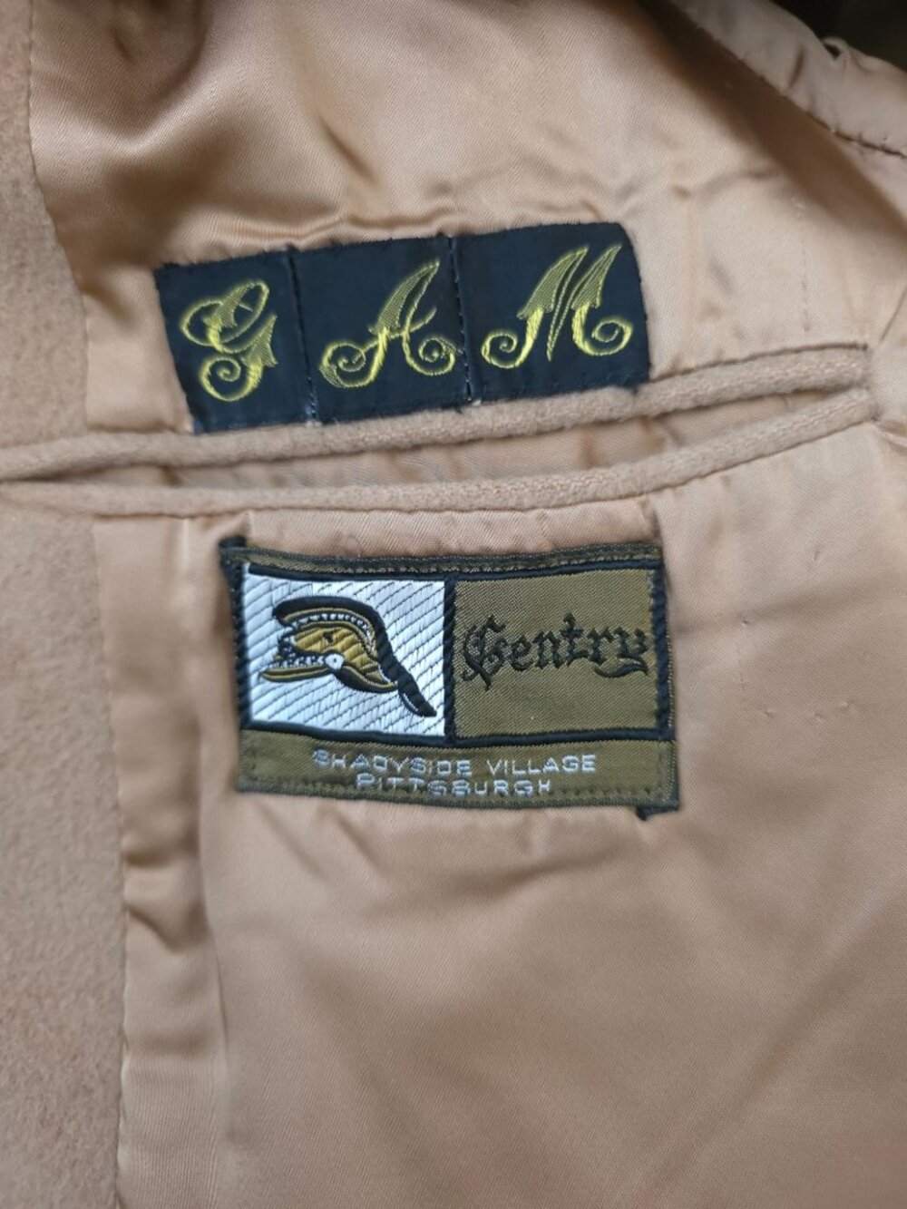 Vintage Sony Studios Wardrobe x GENTRY 100% Camel Hair Beige Overcoat Sz 44R - Picture 7 of 10